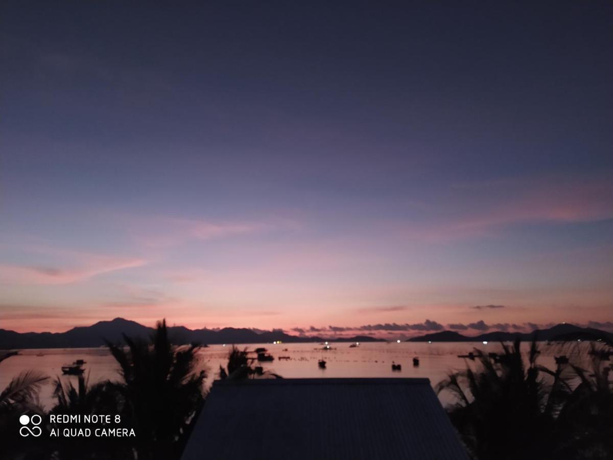 Hotel The Sunrise Anh Tu Cam Ranh Esterno foto