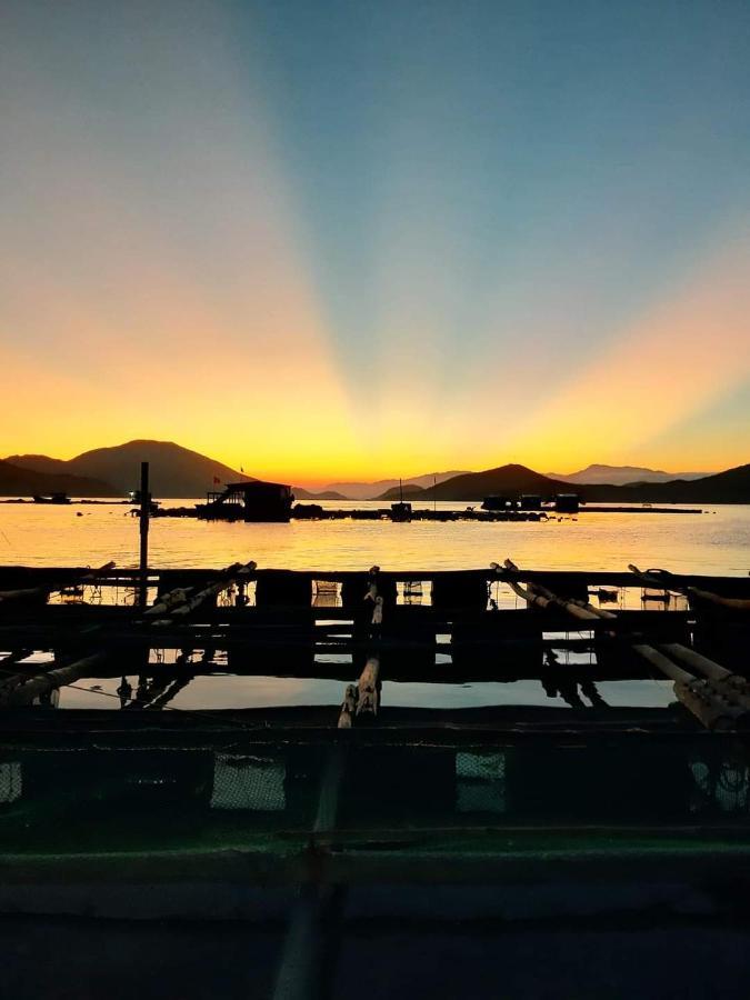 Hotel The Sunrise Anh Tu Cam Ranh Esterno foto