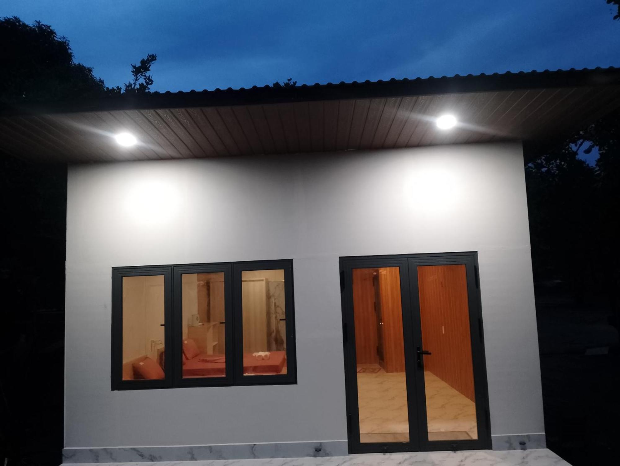 Hotel The Sunrise Anh Tu Cam Ranh Esterno foto