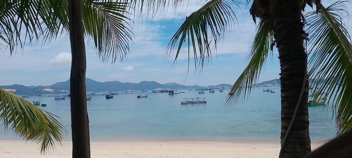 Hotel The Sunrise Anh Tu Cam Ranh Esterno foto