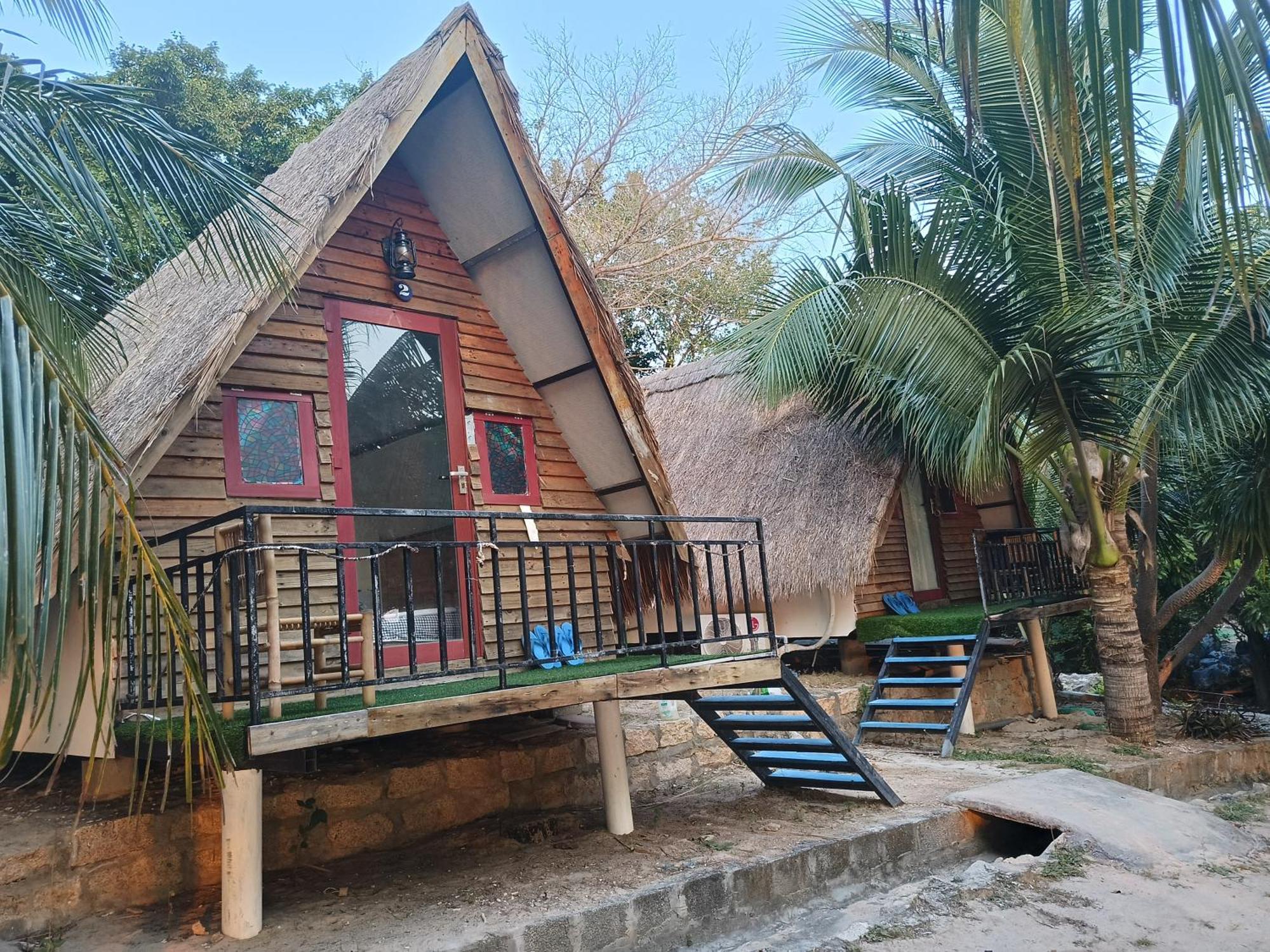 Hotel The Sunrise Anh Tu Cam Ranh Esterno foto